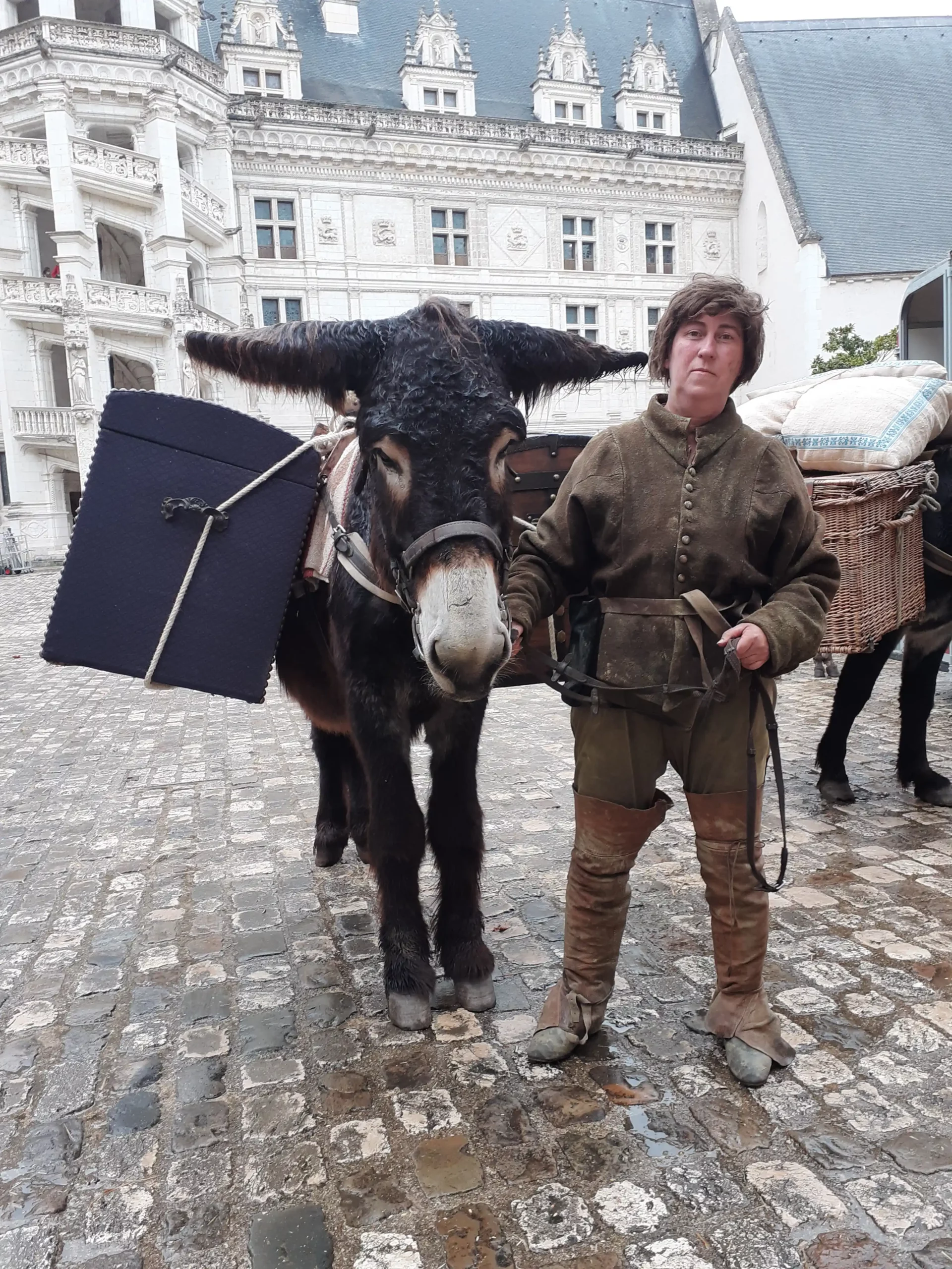 Florence figurante avec ses ânes au tournage du film DIANE DE POITIERS du Réalisateur Josée Dayan